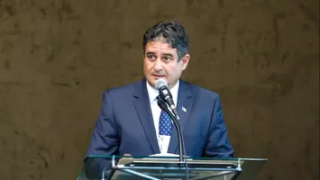 Ziua Națională, cu huiduieli la Alba Iulia. Primarul Pleșa anunță restricții pentru organizatorii viitoarelor manifestări