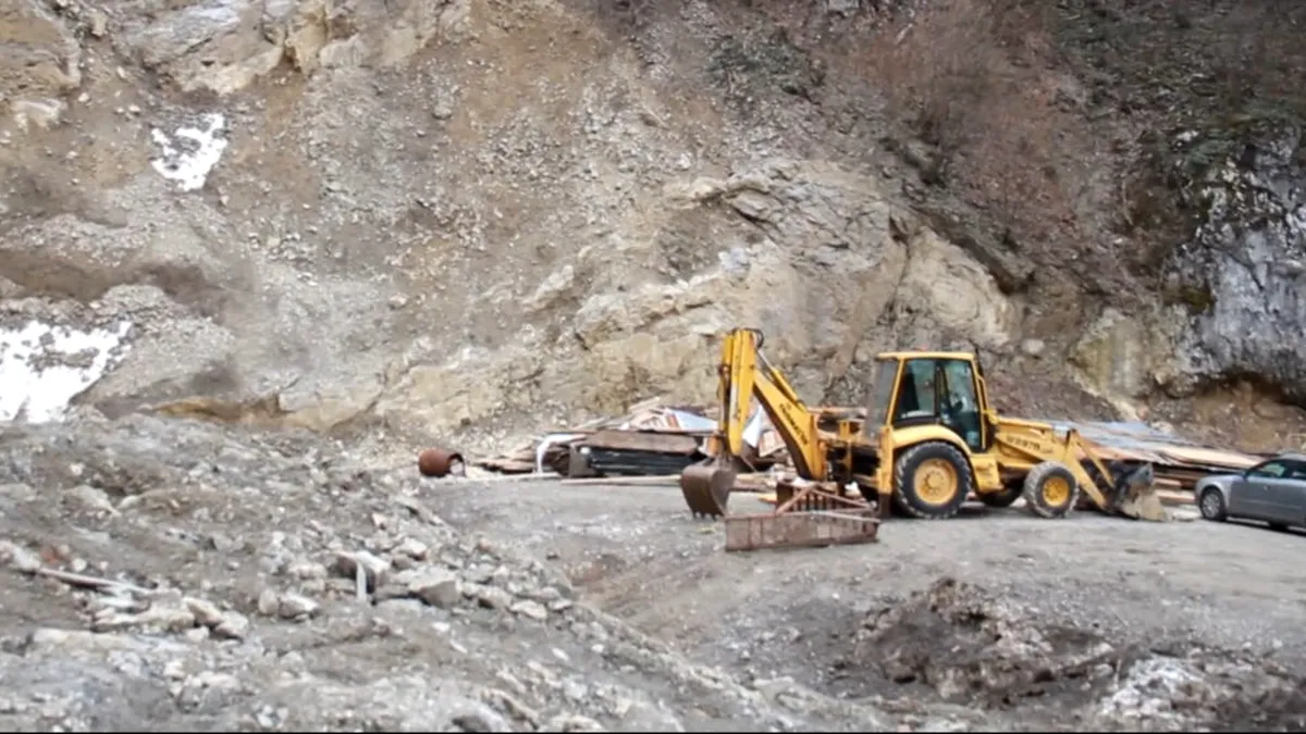 Construcții ilegale la mănăstirea Călugăra! Pădurea, râul și versanții sunt afectați