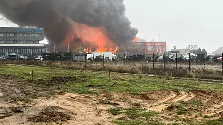 UPDATE / Incendiu puternic pe Centura de Nord a Craiovei. Au venit întăriri din Olt și Argeș! (VIDEO)
