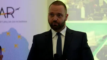 Mîndrescu „Vuitton” s-a înscăunat și șef al aeroporturilor din România