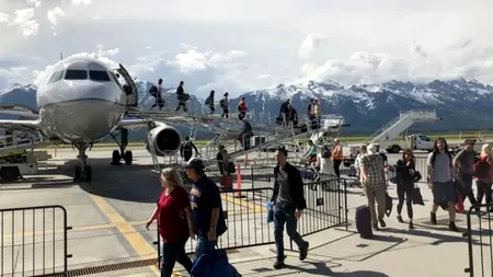 Aeroporturile mici, magnet pentru cei bogați. Top 5 cele mai cunoscute
