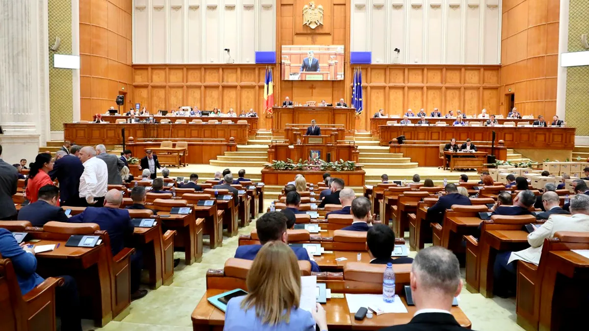 Birocrație și huzur incredibil la Camera Deputaților. Unu din doi deputați este șef într-o comisie