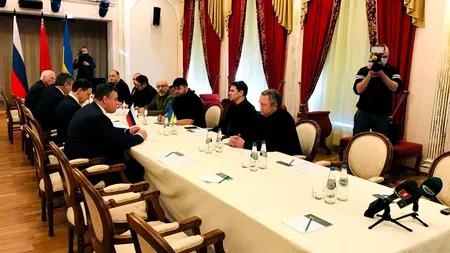 Rusia susține că este pregătită pentru semnarea unui acord „care să oprească războiul civil din Ucraina”