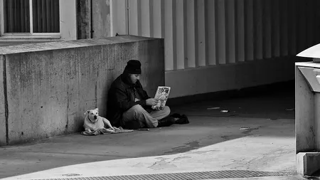 Aproape jumătate dintre români nu pot face față unor cheltuieli neprevăzute sau pensionării