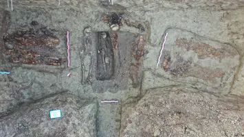 Comori romane la Constanța: 34 de morminte cu bijuterii și monede descoperite