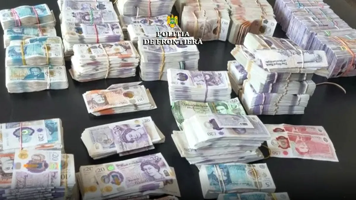Un bărbat a încercat să iasă din România cu 480.000 de lire sterline ascunse în portbagajul unei mașini de lux