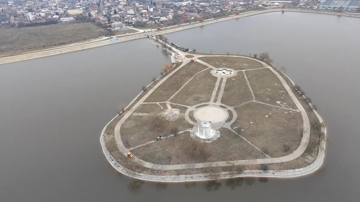Insula Lacul Morii va avea plajă, insule plutitoare, pontoane...