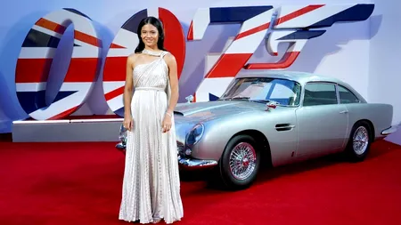Emma Răducanu, senzațională pe covorul roșu! Ce ținută a purtat la lansarea ultimului film din seria James Bond - FOTO