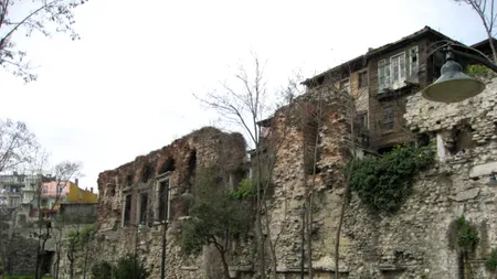 Istanbul: Schelete umane descoperite la Palatul Boukleon, palat cu o vechime de 1.600 de ani