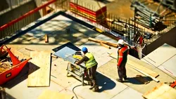 USR continuă să dea ora exactă în construcții