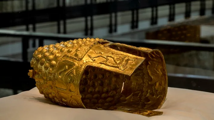 Românii s-au înghesuit la coif