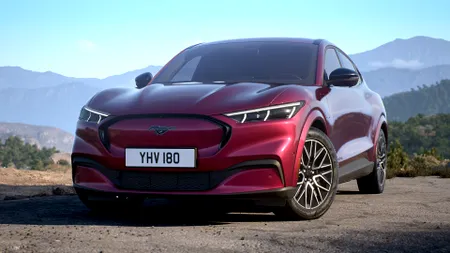 Un supercar electric a primit pompă de căldură în echiparea standard. Va fi cald iarna în cabină, iar autonomia creşte