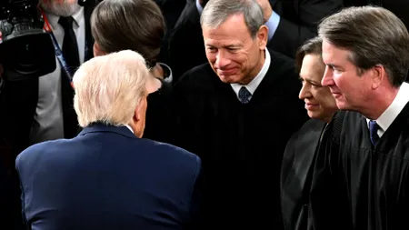 Criză fără precedent în SUA: Trump sfidează justiția și rescrie regulile puterii