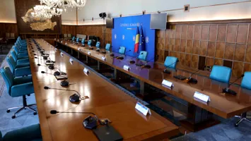 Prima zi de negocieri pentru Guvernul Niculescu. Politica românească începe întotdeauna cu NU, dar încă mai caută un DA
