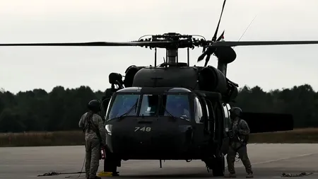 Incident aviatic, în SUA. Două elicoptere Blackhawk s-au prăbușit