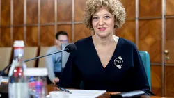 Vicepremierul Oana Gheorghiu: „Câștigam 20.000 de lei, acum iau 14.300”. Planul dur pentru 1.500 de companii de stat