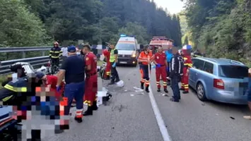 Tragedie pe Transalpina: Doi motocicliști străini au murit într-un accident grav. Vinovat ar fi un turist argentinian