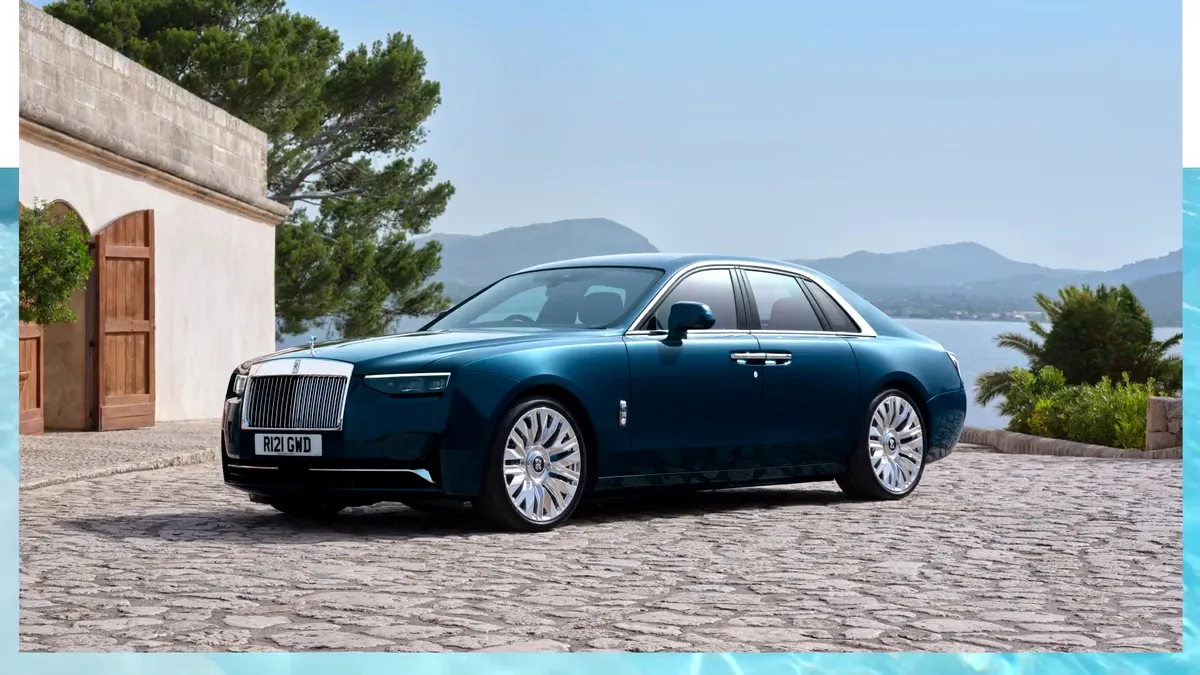 Criză doar la unii. Rolls Royce își mărește fabrica