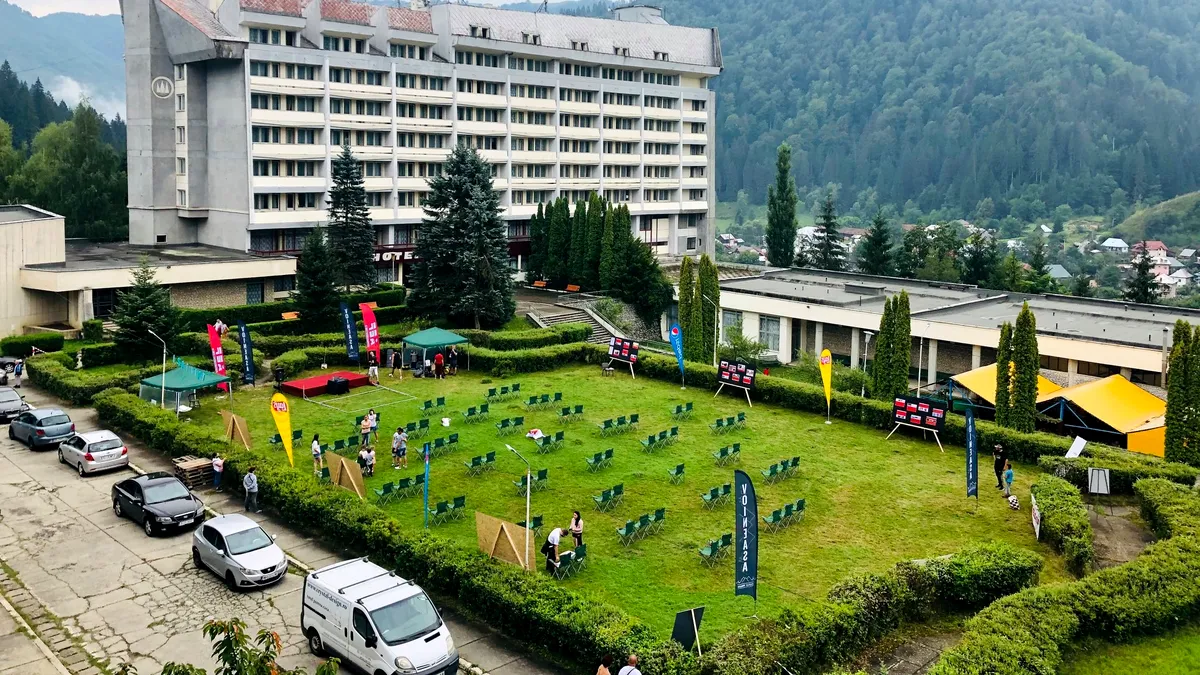 Ministrul Oprea salvează stațiunea Voineasa cu vorbe goale