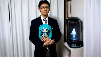 Japonez de 53 de ani, „căsătorit” cu un chatbot cunoscut pe o aplicație de dating