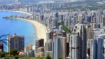 Evoluţia unei atracţii turistice, de la sat pescăresc la „New York-ul Mediteranei”