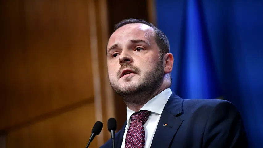 Ministrul Sănătății, Alexandru Rogobete, le-a întors spatele consilierilor județeni PSD de la Prahova