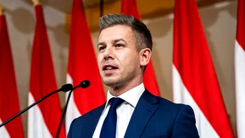 Ungaria votează masiv. Orbán miroase înfrângerea. Cine este Péter Magyar