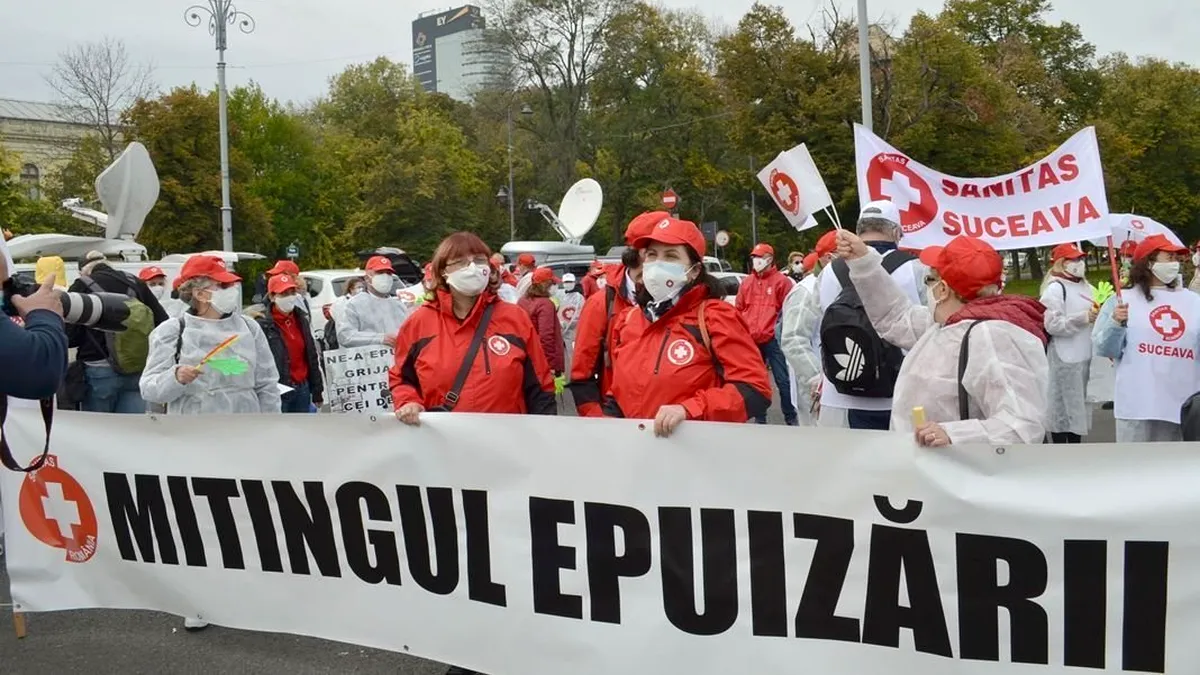 Sanitas pichetează Guvernul în „Mitingul epuizării”