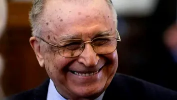 Informații noi despre starea de sănătate a fostului președinte al României, Ion Iliescu. Ce veste au dat medicii
