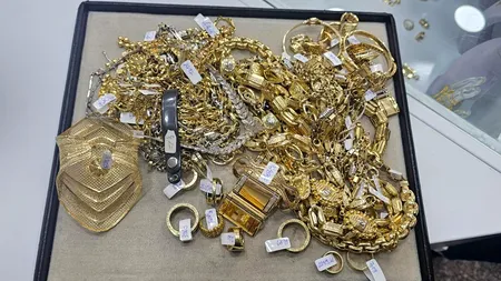 Peste două kg de aur au fost confiscate de către inspectorii antifraudă fiscală