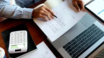 Test scris pentru funcționarii publici. O nouă propunere legislativă pentru creșterea eficienței administrative