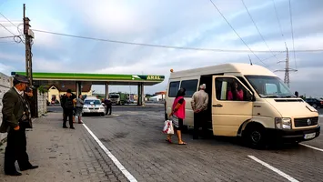 Liberalizarea transportului rutier interjudețean, prin ordonanță de Guvern