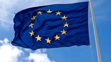 Aderare fără vot: experimentul european care poate redesena estul