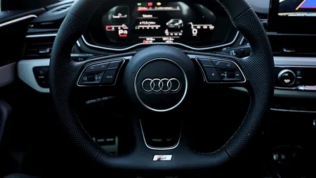 Zeci de mii de automobile Audi, reţinute în porturile americane