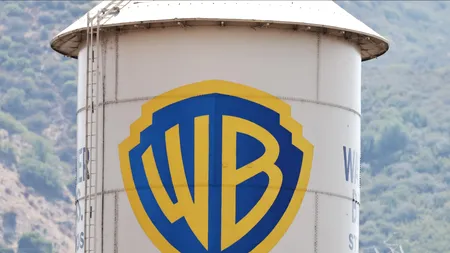 Giganții media intră în cursă pentru Warner Bros Discovery, unul dintre cele mai valoroase studiouri de la Hollywood