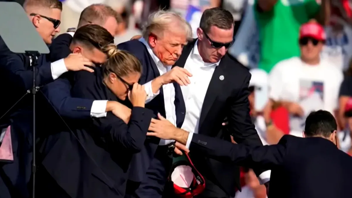 Tentativă de asasinat asupra lui Donald Trump: A scăpat, dar abia acum încep întrebările esențiale