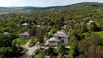 Primarul care n-are de unde să mai taie: austeritatea îl va lăsa cu doar șase oameni