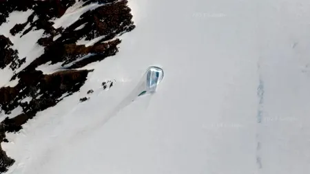 Poarta misterioasă din Antarctica: un portal spre Necunoscut sau o simplă iluzie optică?