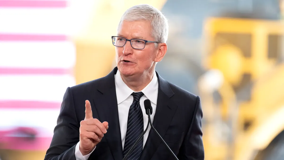 Tim Cook se pregătește să părăsească Apple: cine ar putea prelua conducerea gigantului din Cupertino