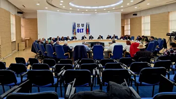 Nemulţumiri faţă de împărţirea banilor, la un Consiliu Judeţean: 