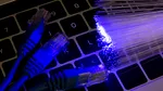 Europa pierde ritmul investițiilor în telecomunicații. Milioane de oameni ar putea rămâne fără fibră optică