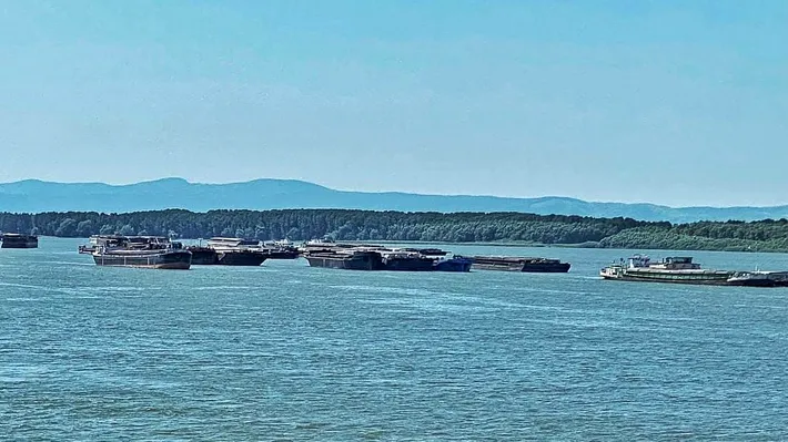 Ucrainenii anunță și se plâng că România va restricționa transportul pe canalul Sulina