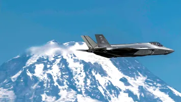 Elveția, pe cale de a renunța la avioanele americane F 35