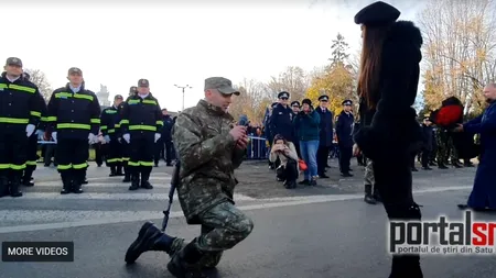 Un soldat şi-a cerut iubita în căsătorie de Ziua Națională