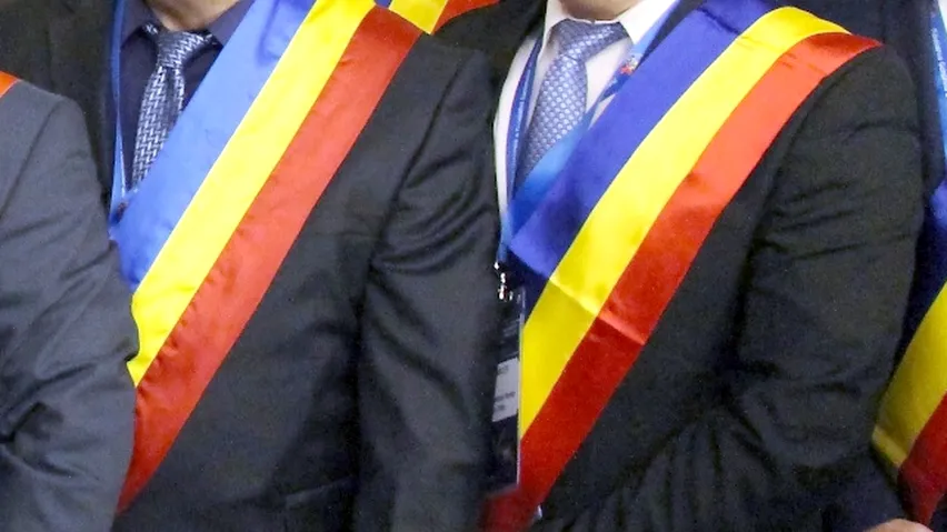 Senatorii PSD și PNL nu vor ca primarii să fie aleși în două tururi
