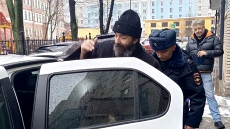 Preot rus amendat pentru „discreditarea” armatei lui Putin
