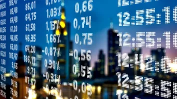 BVB: Tranzacții oscilante, vineri, la deschiderea pieței. Indicele BET în scăde cu 1,25 la sută