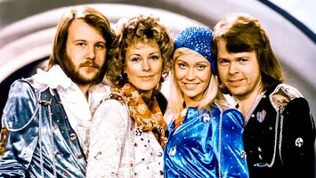 ABBA: Regele Suediei a decorat o trupă legendară