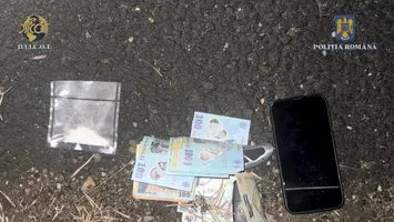 Rețea de trafic de droguri destructurată la Craiova. Traficanți, printre care un albanez, prinși în flagrant și arestaţi