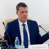  Atac devastator la adresa ministrului Apărării pe tema studiilor false: „De la popice la soldați, impostura a ajuns comandant”